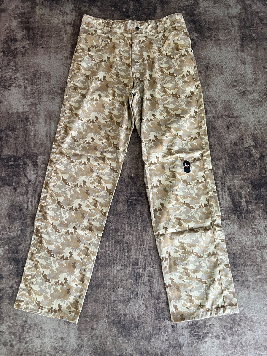 Calça Jeans Camuflada