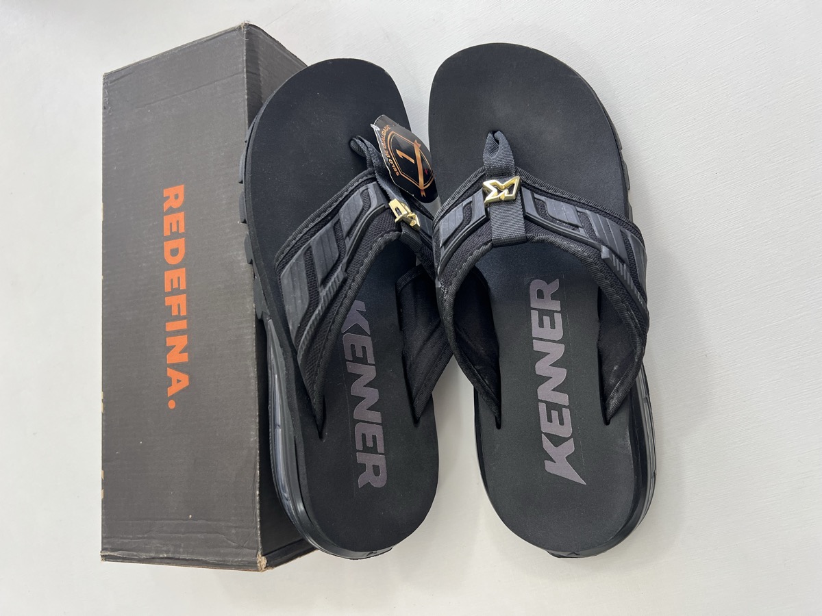 Chinelo KNR