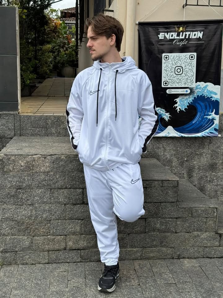 Conjunto de Frio Esportivo