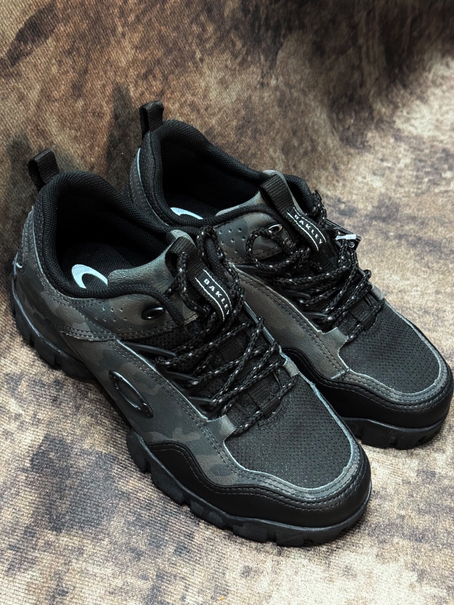 Tênis Oakley Modoc Low II