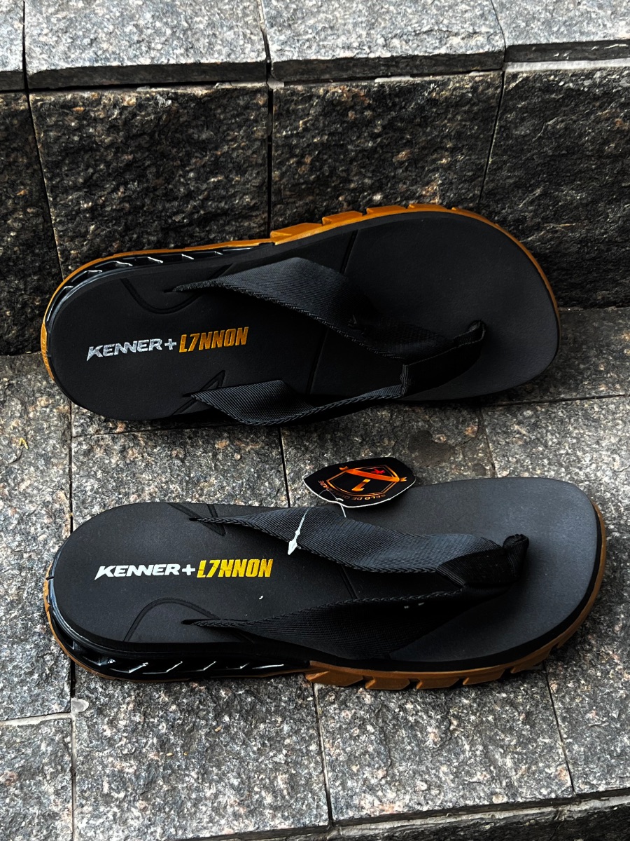 Chinelo KNR